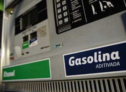 ICMS do diesel sobe R$ 0,13 e o da gasolina R$ 0,07 por litro em fevereiro; Goiás terá de enviar projeto à Assembleia, e Sindiposto diz que repasse depende de cada empresário